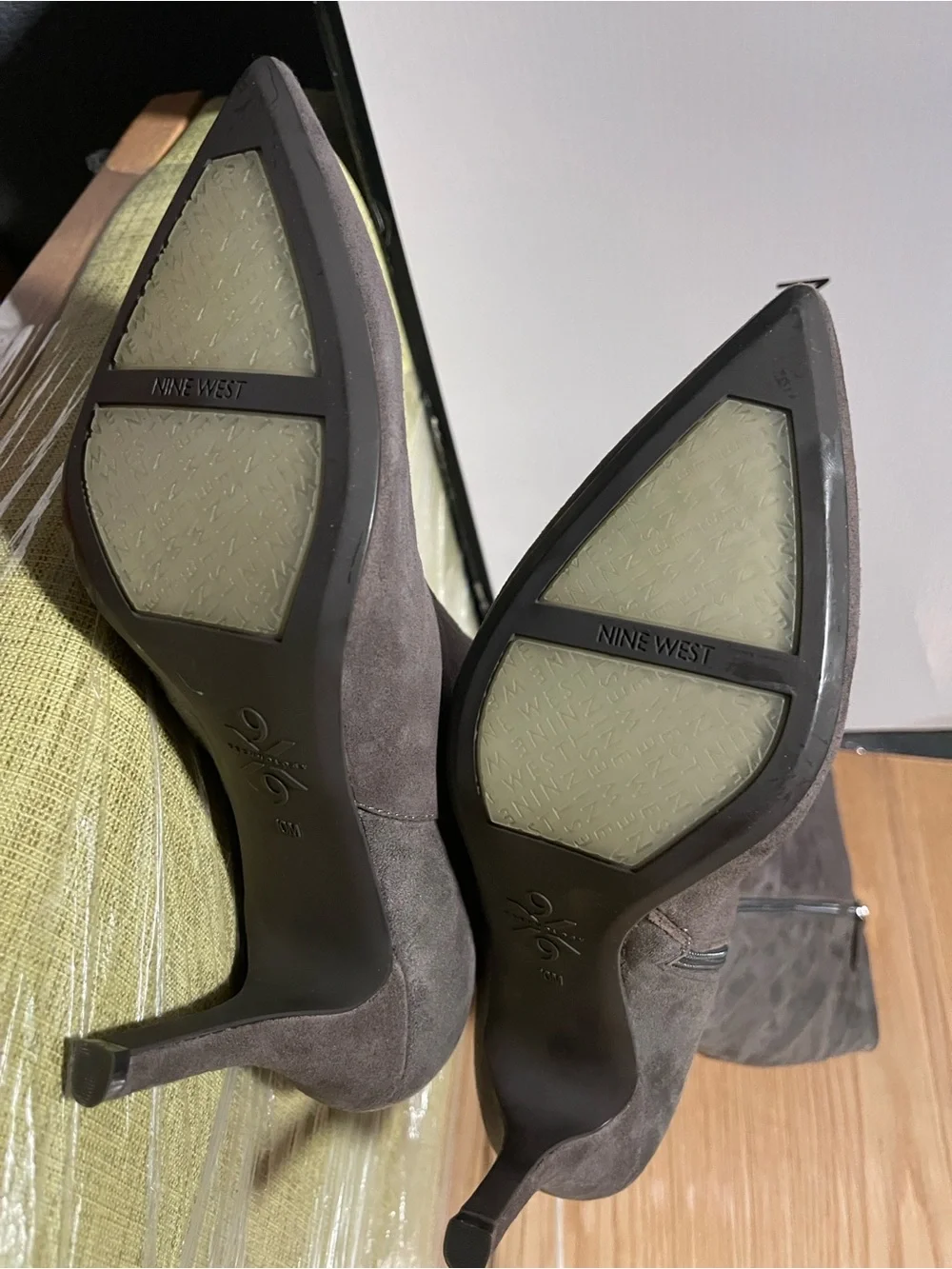 NEW Nine West Fallon Gray Suede Knee high Pointed-Toe Stiletto Boots